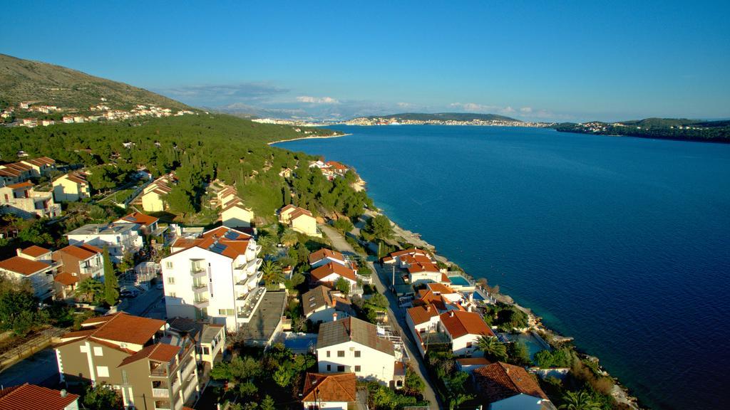 Hotel Viktorija Seget Vranjica Exterior photo