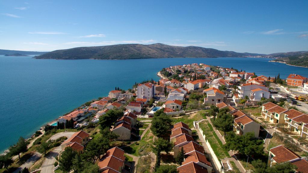 Hotel Viktorija Seget Vranjica Exterior photo