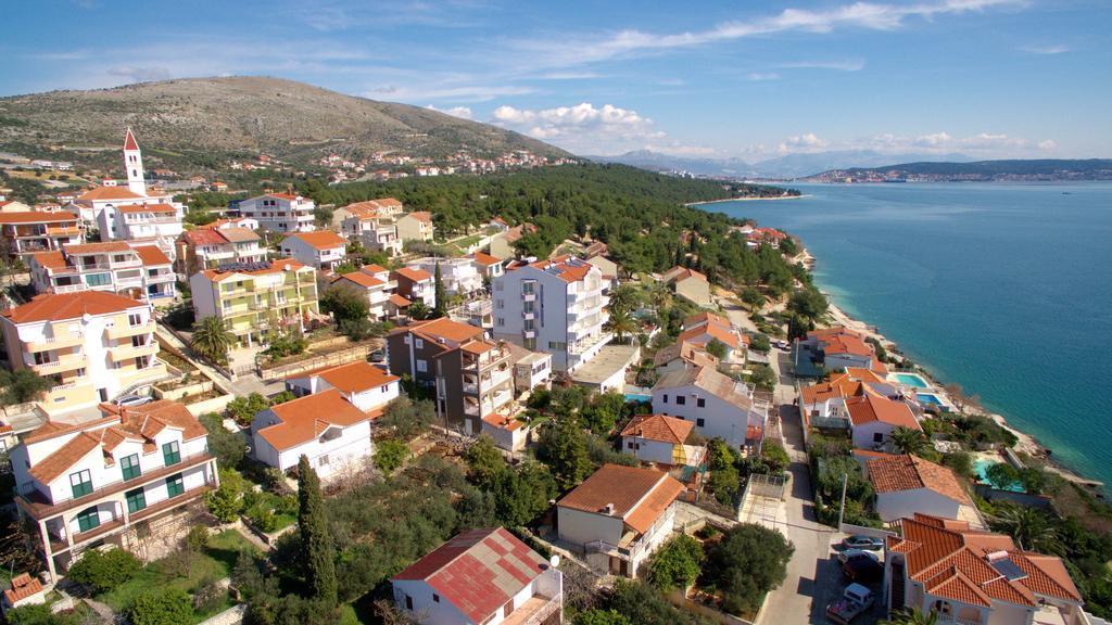 Hotel Viktorija Seget Vranjica Exterior photo