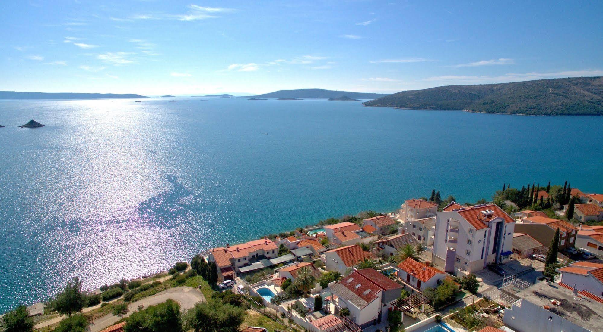 Hotel Viktorija Seget Vranjica Exterior photo